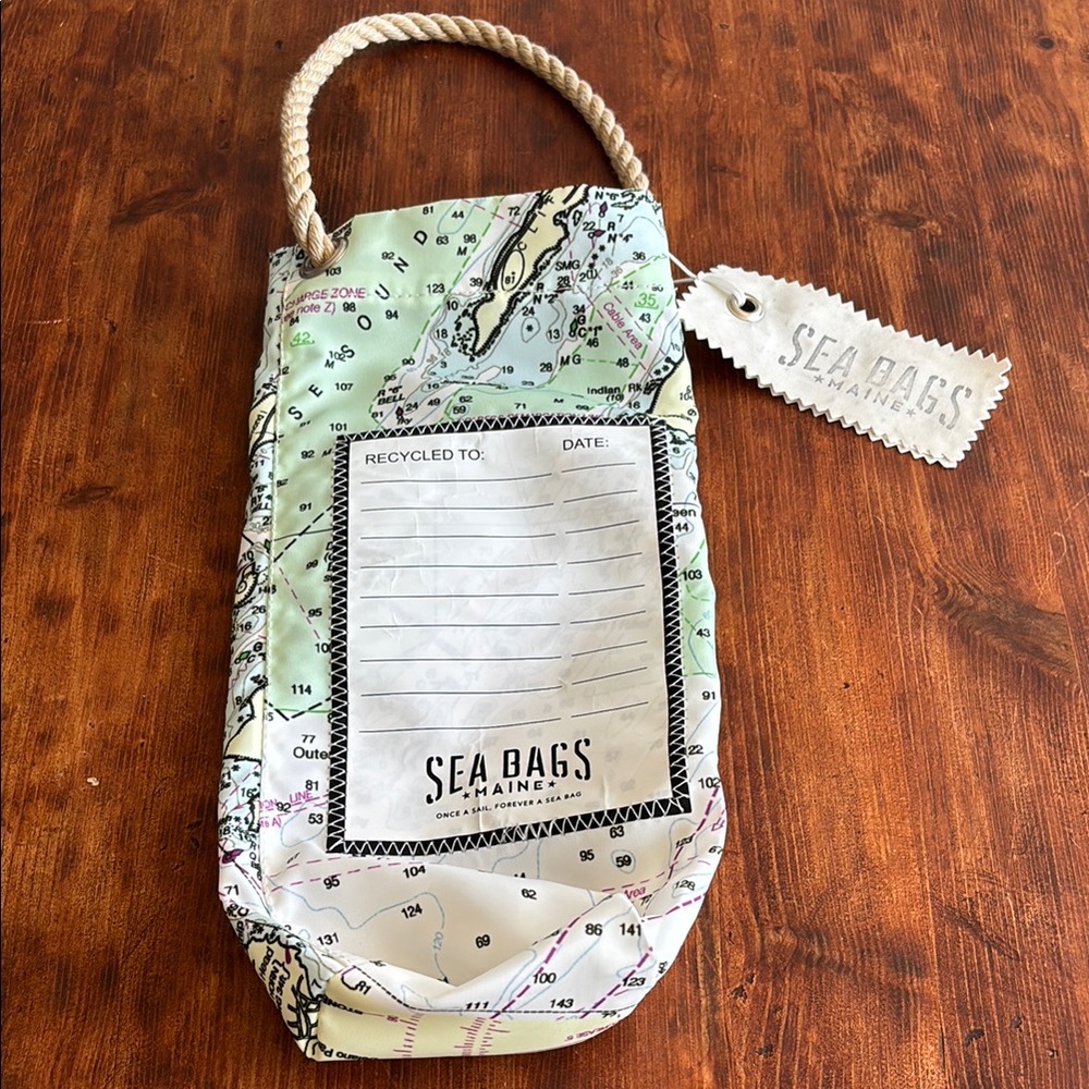 Sea bags Maine Wine/Gift totes. Casco Bay Maine Map.